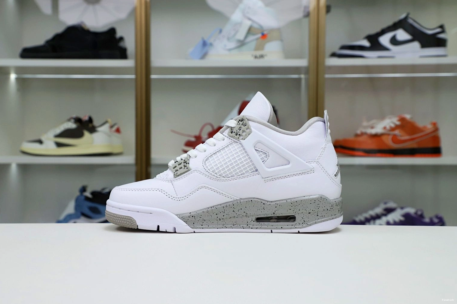 RETRO JORDAN 'WHITE OREO' 4 AIR 0921